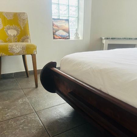 Coastwave Guest House Уолфиш-Бей Экстерьер фото