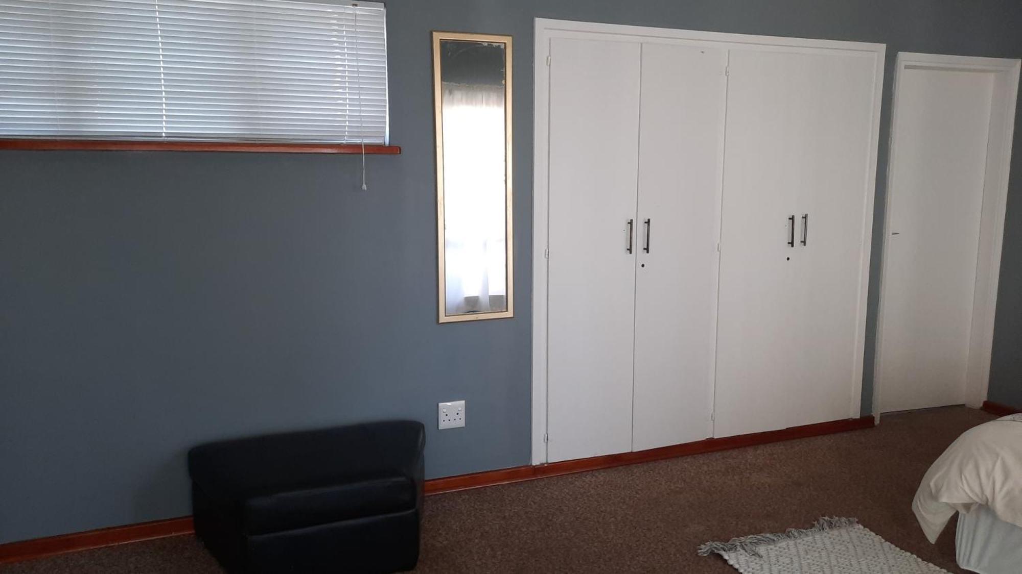 Coastwave Guest House Уолфиш-Бей Экстерьер фото