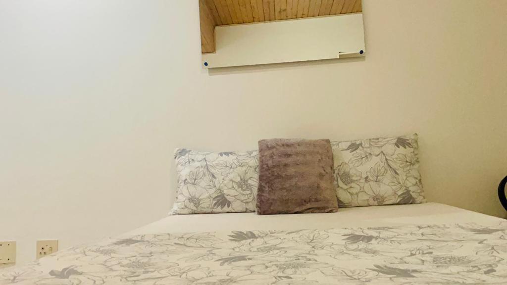 Coastwave Guest House Уолфиш-Бей Экстерьер фото