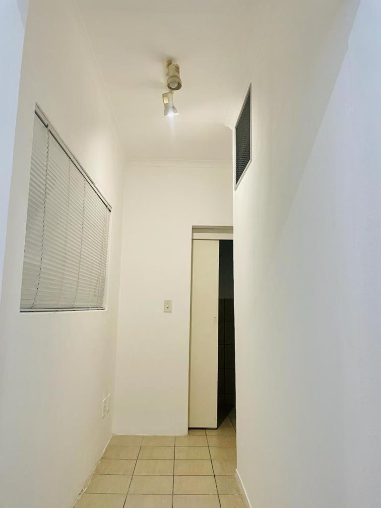 Coastwave Guest House Уолфиш-Бей Экстерьер фото