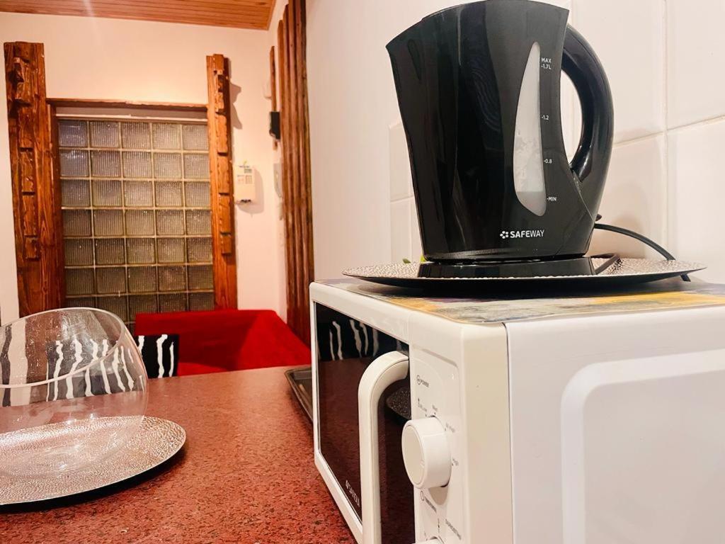 Coastwave Guest House Уолфиш-Бей Экстерьер фото
