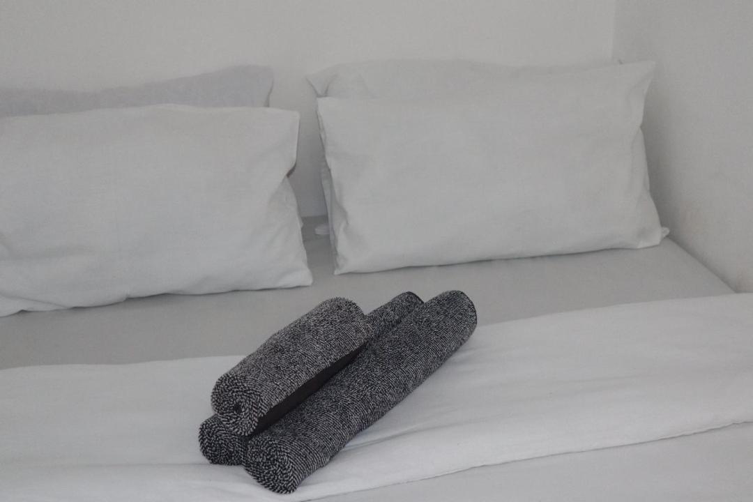 Coastwave Guest House Уолфиш-Бей Экстерьер фото